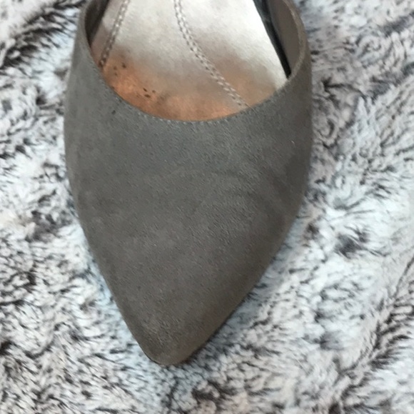 (Not for Sale) Tahari Wedge Shoes - Picture 3 of 7